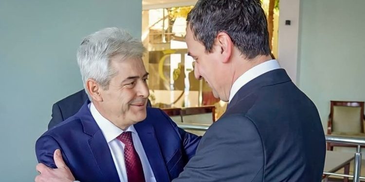Ahmeti i çon mesazh Kurtit: Kosova të ecë përpara me hapa të sigurt, ta forcojë aleancën me ShBA