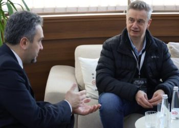 Hargreaves në KQZ: Uroj një demonstrim të suksesshëm të demokracisë