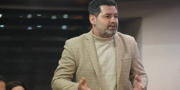 Kandidati për deputet Fetah Paçarizi nga PDK mbajti një takim me qytetarët e lagjes “Jenimahallë” në Prizren