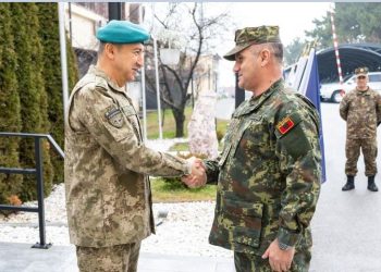 Ulutash pret Kingjin, vlerëson kontributin e Shqipërisë në misionin e KFOR-it