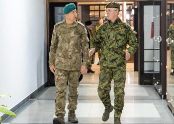 Komandanti i KFOR-it takon në Beograd shefin e Shtabit të Përgjithëm të Forcave të Armatosura të Serbisë, zbulohet se çka u bisedua