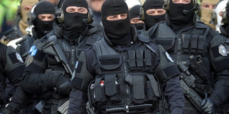 Ekstradohet nga Kosova për në Shqipëri i kërkuari me urdhërarrest ndërkombëtar