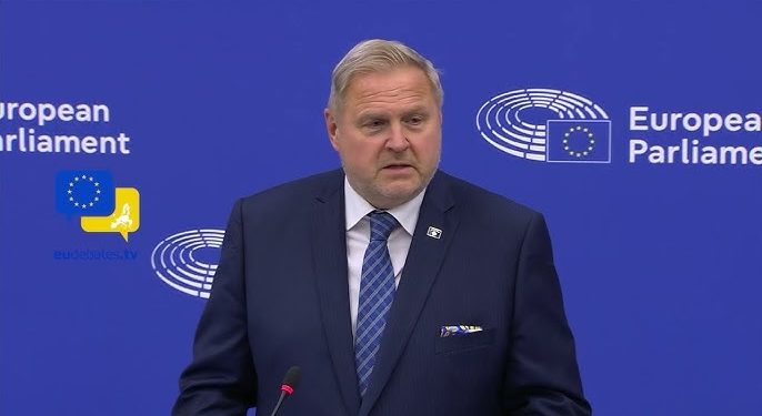 Raportuesi për Kosovën në PE, Terras: BE-ja duhet të heqë menjëherë masat ndaj Kosovës