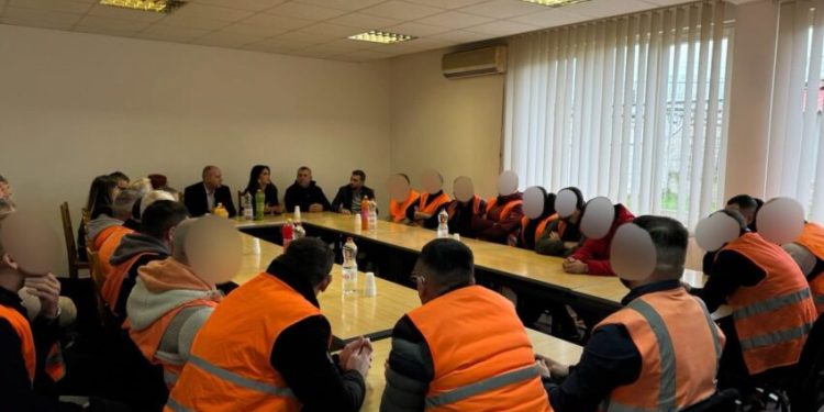 30 të dënuar përfundojnë me sukses programet rehabilituese në burgun e Smrekonicës