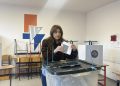 Albulena Haxhiu voton në Prishtinë, fton qytetarët të dalin në zgjedhje