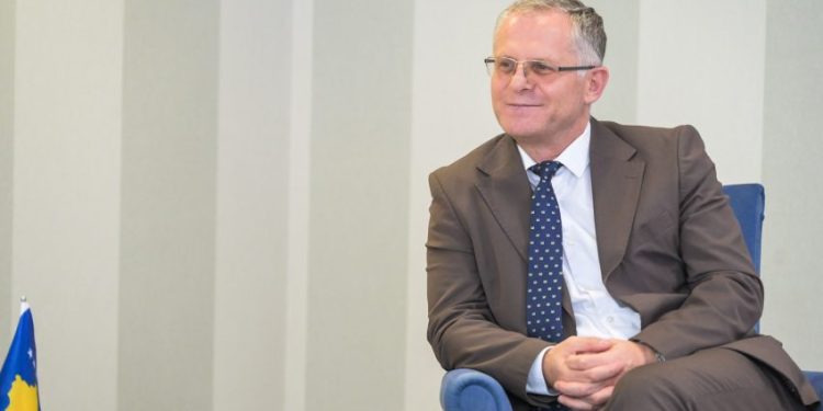 Nga nesër nis zbatimi i Ligjit për të Huajt dhe Ligjit për Automjetet