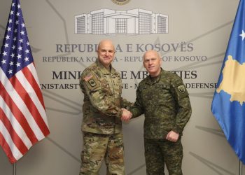 Jashari takon Gjenerallejtënant Stubbs: Partneriteti me ShBA, thelbësor për modernizimin e FSK-së