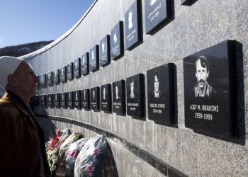 Nga torturat ç’njerëzore deri te vrasjet, çka thotë aktakuza për Masakrën e Reçakut?