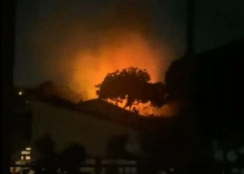 Zjarr i madh në Tetovë: Një viktimë, tjetri i djegur rëndë